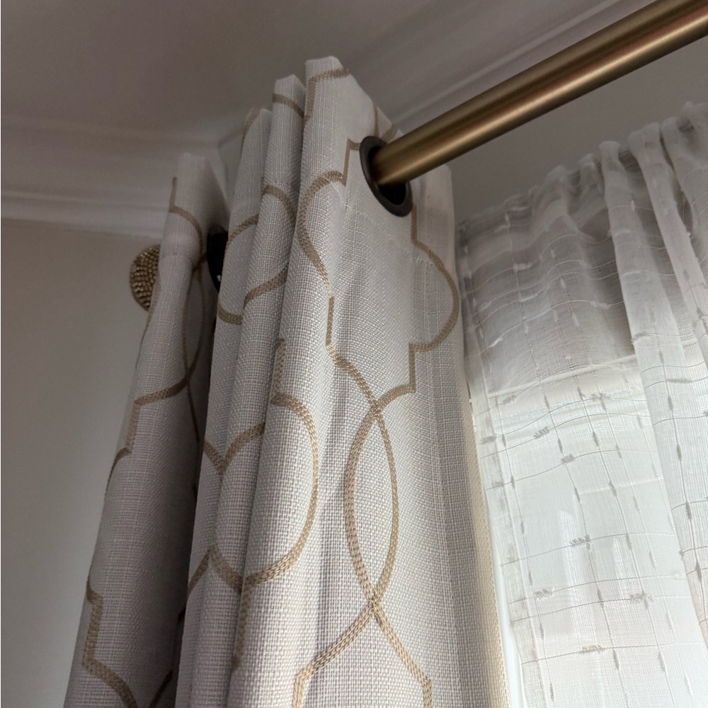 2 panel gromet panels curtains - 52 x 84 black out material. - Picture 4 of 4